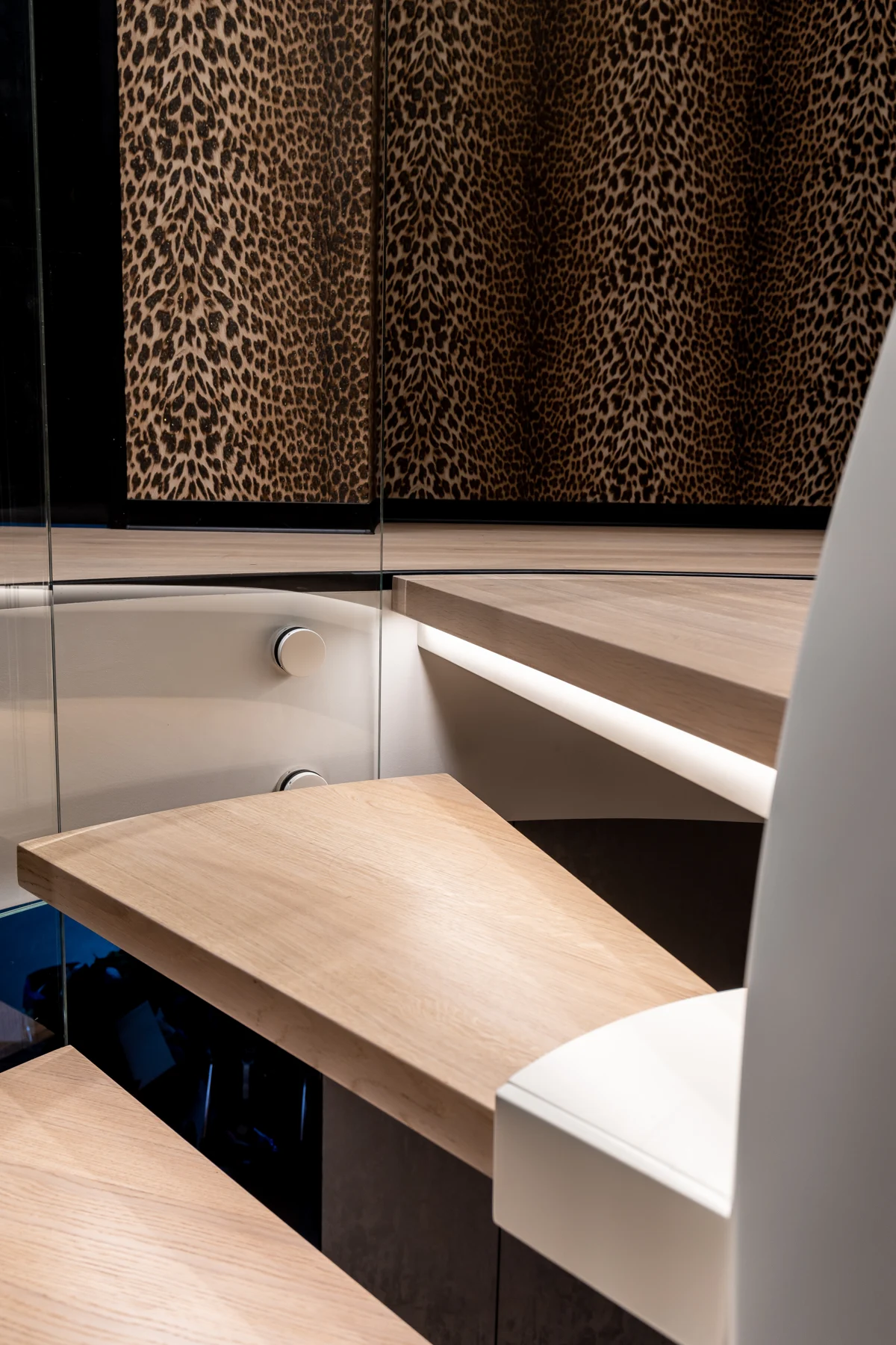 Spiral staircase with timber and curved glass — view 07