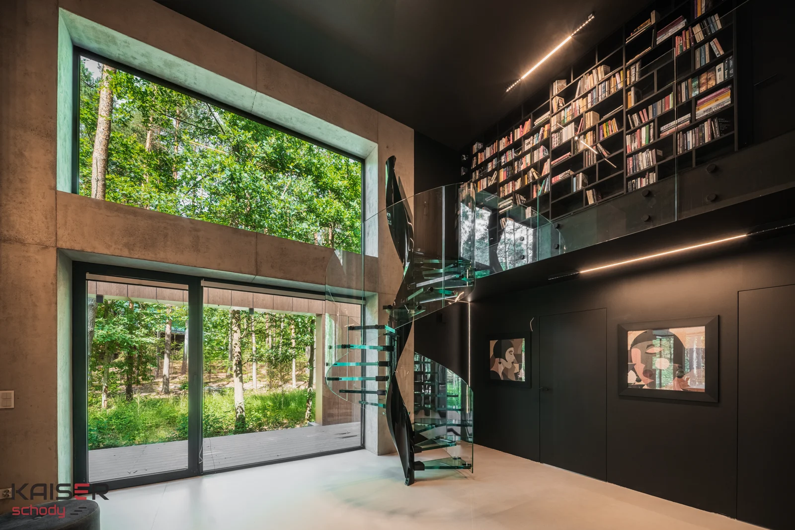 Spiral staircase with glass treads — view 08